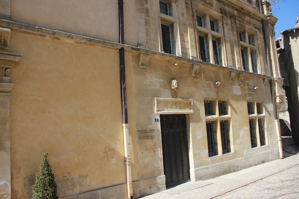 אפרטהוטל Saint-Rémy-de-Provence Mas De Valrugues Holifrance מראה חיצוני תמונה