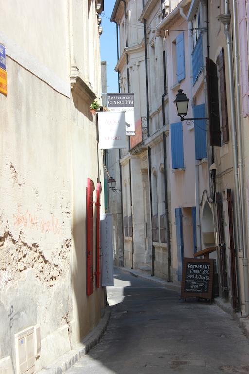 אפרטהוטל Saint-Rémy-de-Provence Mas De Valrugues Holifrance מראה חיצוני תמונה